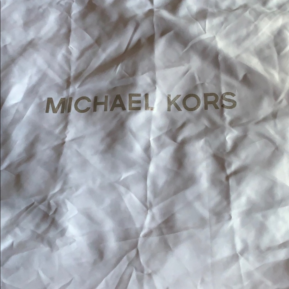 Dust bag